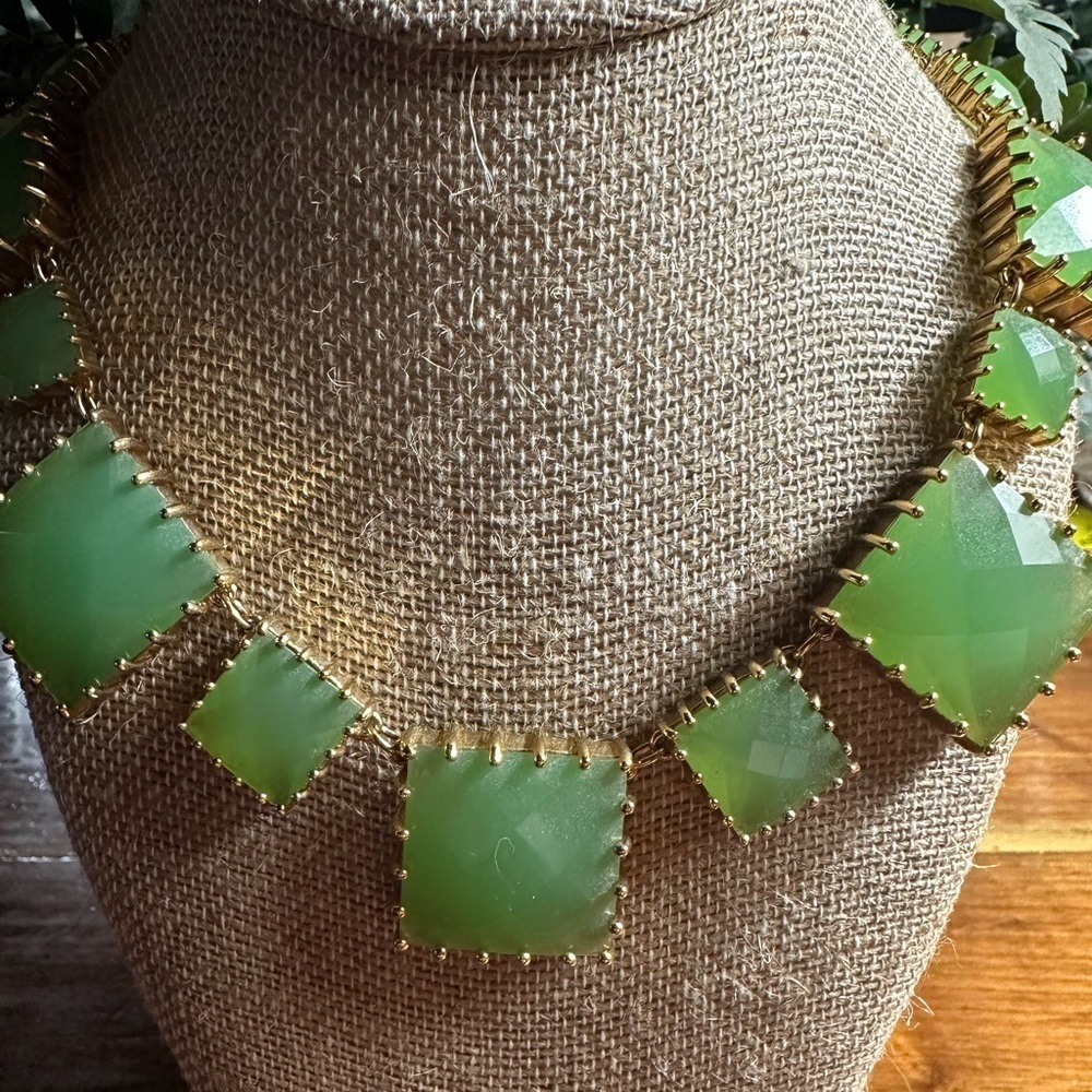 Kate Spade Green Statement Necklace 15" drop
